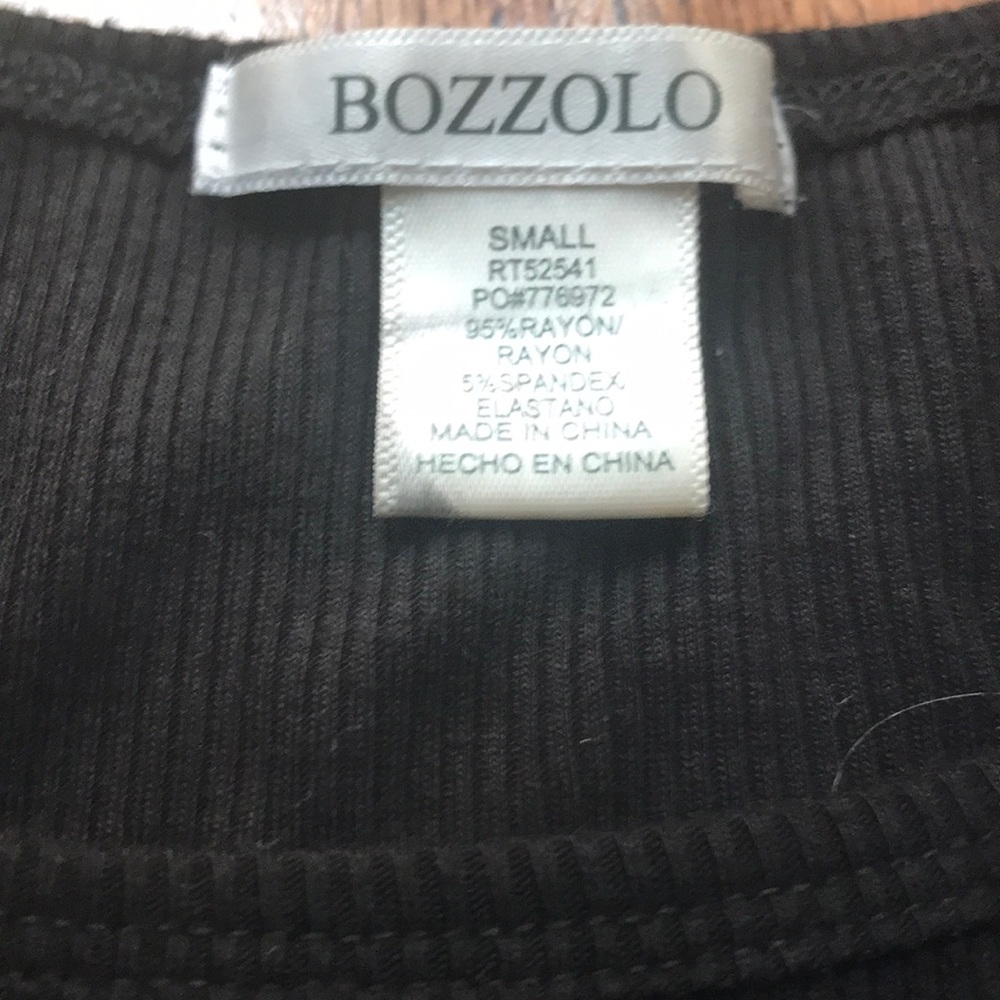Bozzolo Ribbed Black Crop Tee - Picture 2 of 5